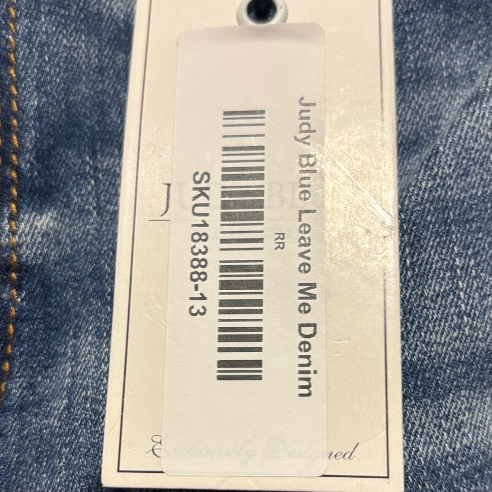 Judy Blue Medium Wash Distressed Cropped Jeans - Picture 7 of 16